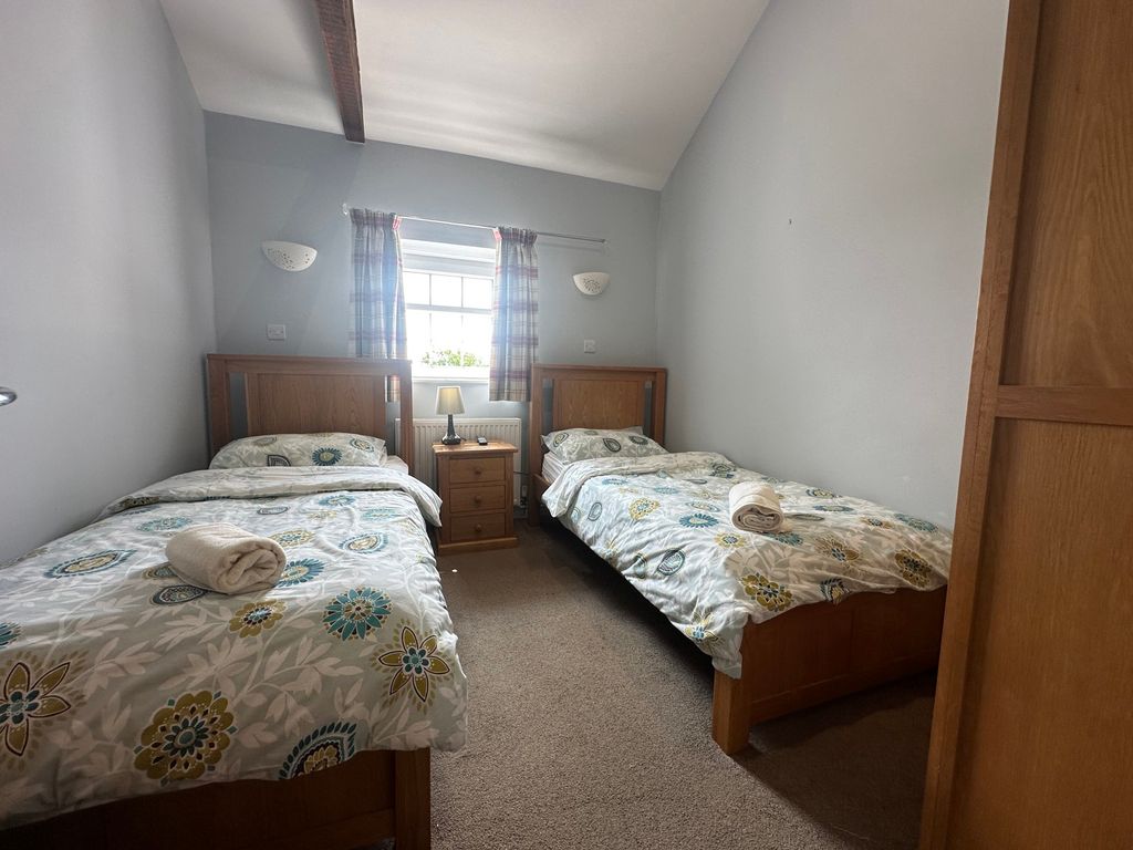 Additional image 10 of 2 bed flat for saleThe Granary - The Vicarage, Penally, Tenby, Pembrokeshire SA70