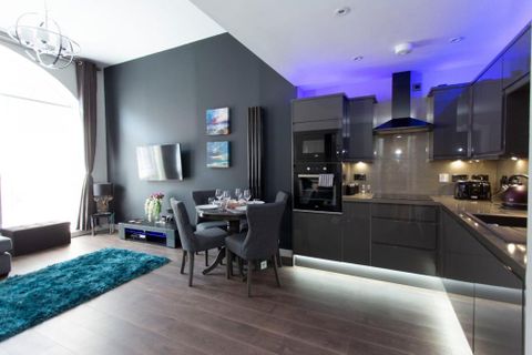 153 Bell Street, Glasgow G4
