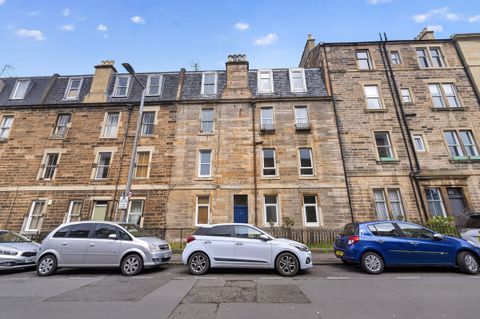 16 2F2 West Newington Place, Edinburgh EH9
