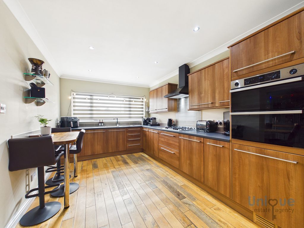 Additional image 6 of 5 bed detached house for saleBosworth Place, Blackpool FY4