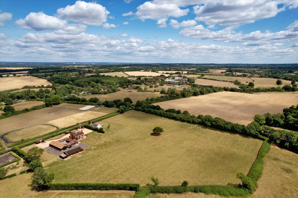 Additional image 29 of 5 bed farmhouse for saleBottle Lane, Warfield, Bracknell, Berkshire RG42
