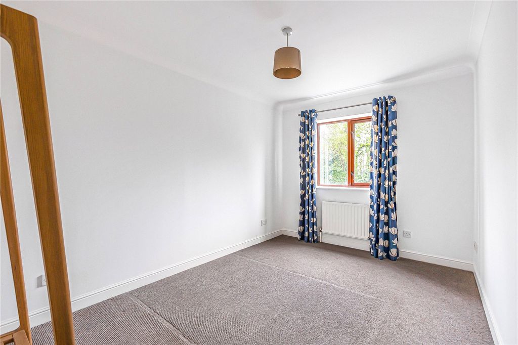 Additional image 19 of 2 bed flat for saleAllum Lane, Elstree, Borehamwood, Hertfordshire WD6
