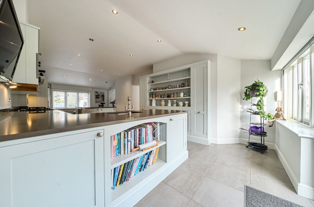 Additional image 14 of 6 bed detached house for salePark Farm Road, Bickley, Kent BR1
