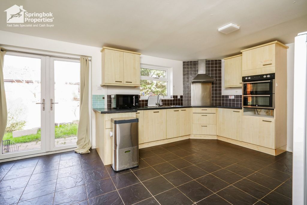 Additional image 6 of 4 bed detached house for saleTudor Way, Brackley, Northamptonshire NN13
