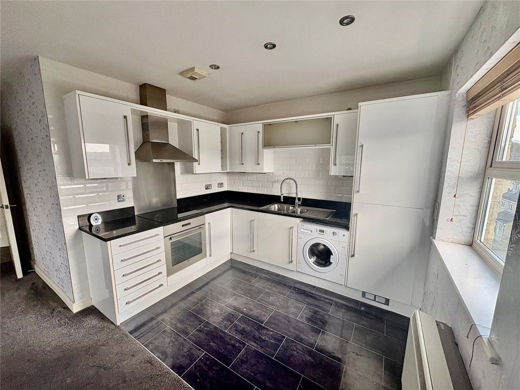 Additional image 2 of 2 bed flat for saleWinding Rise, Bailiff Bridge, Brighouse, West Yorkshire HD6