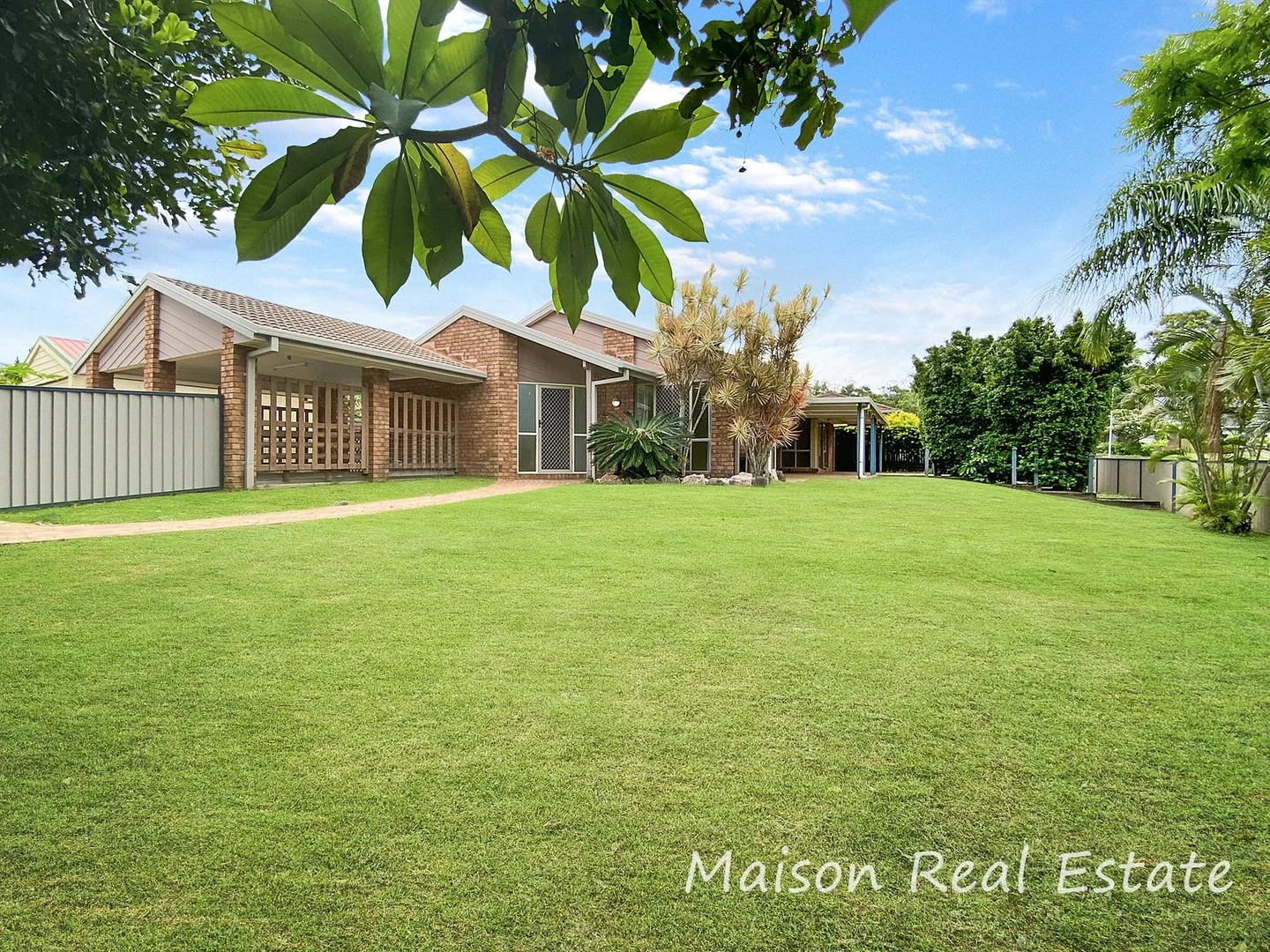 12 Avondale Road, Sinnamon Park QLD 4073