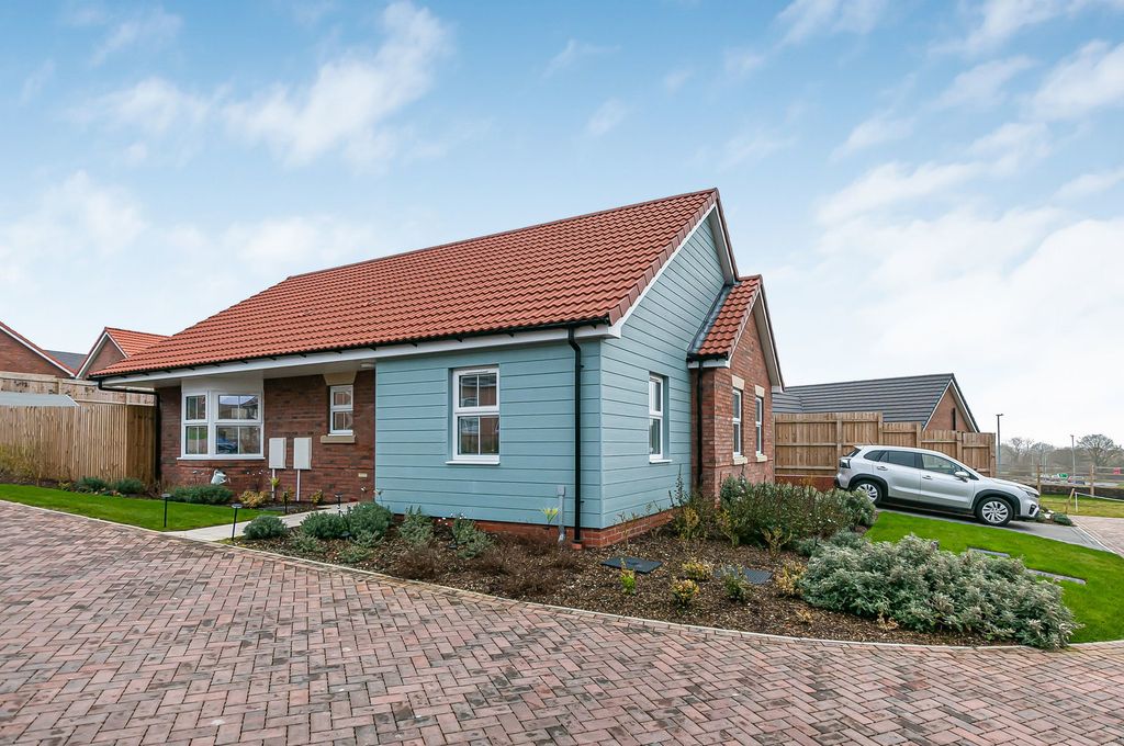 Additional image 24 of 2 bed bungalow for saleTowse Pasture, Bridlington YO16