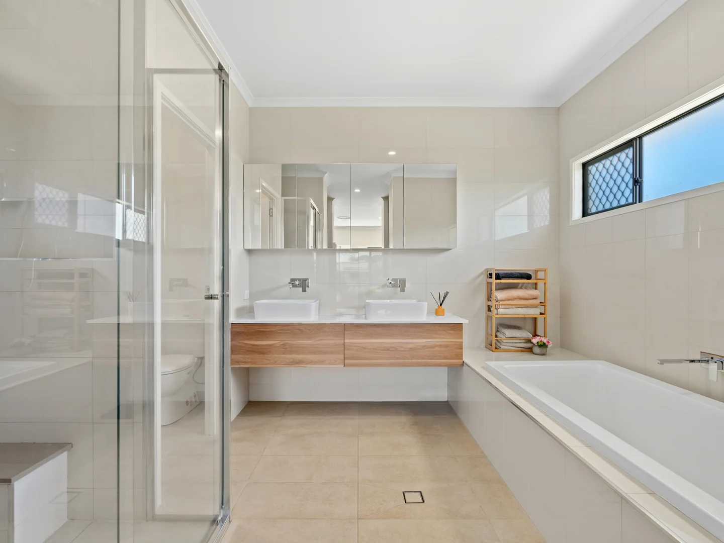 Additional image 21 of 1 Ridgevale Drive, Regency Downs QLD 4341