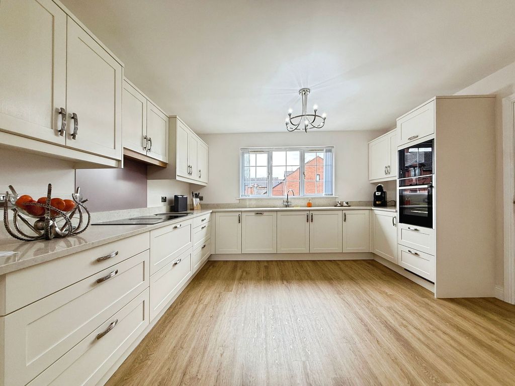 Additional image 4 of 4 bed detached house for saleLittle Acorn, Brampton CA8