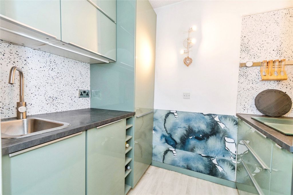 Additional image 3 of 1 bed flat for saleHomeforde House, Brockenhurst SO42
