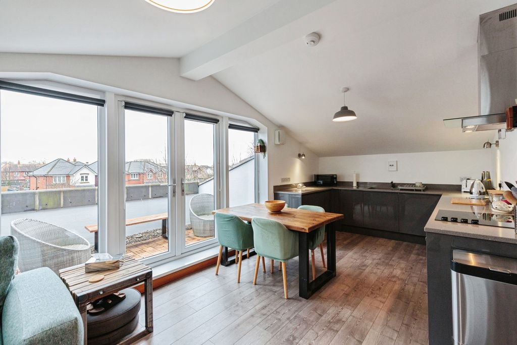 Additional image 6 of 2 bed flat for saleGlebe Close, Blackpool, Lancashire FY4
