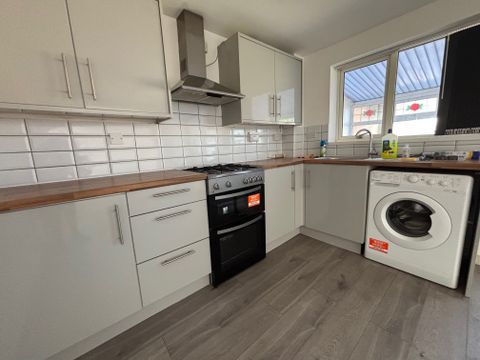 Heathy Rise, Birmingham B32