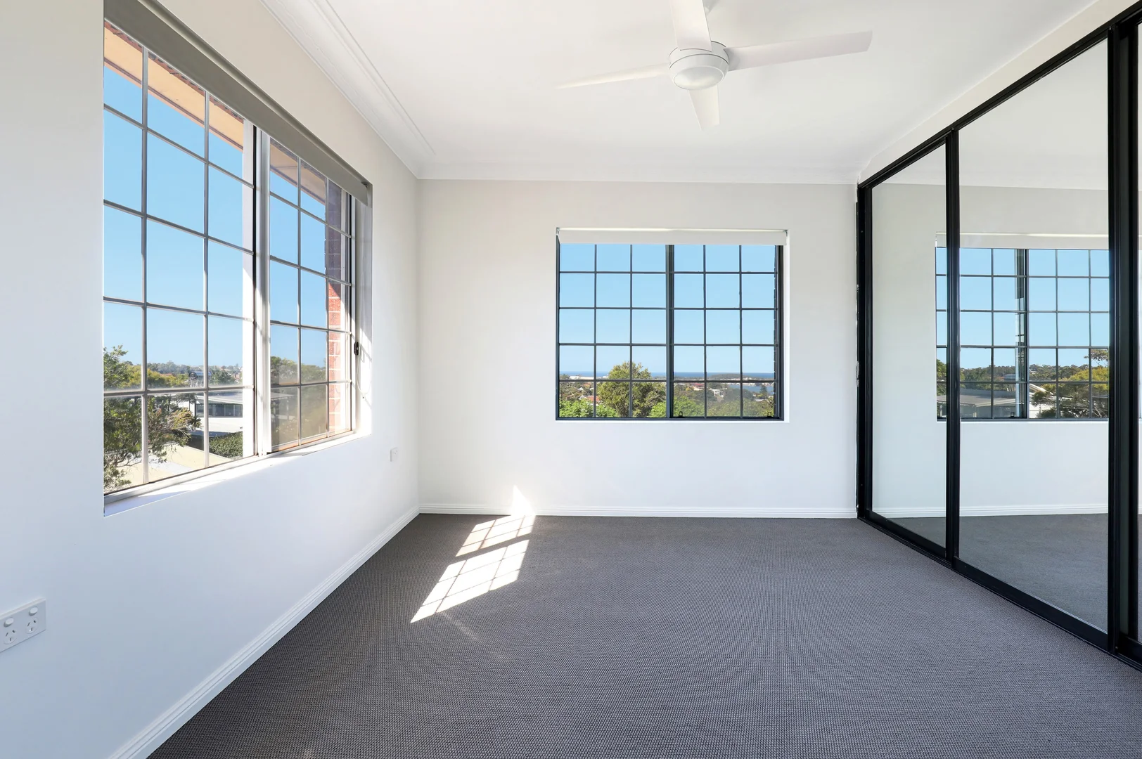 Additional image 5 of 40 Hassan Street, Lake Heights NSW 2502