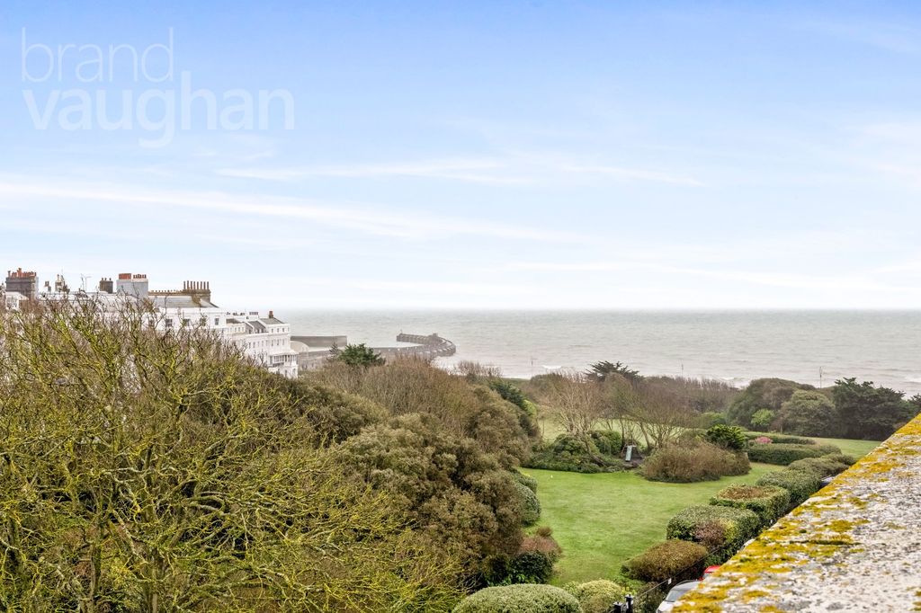 Additional image 8 of 3 bed flat for saleSussex Square, Brighton, East Sussex BN2