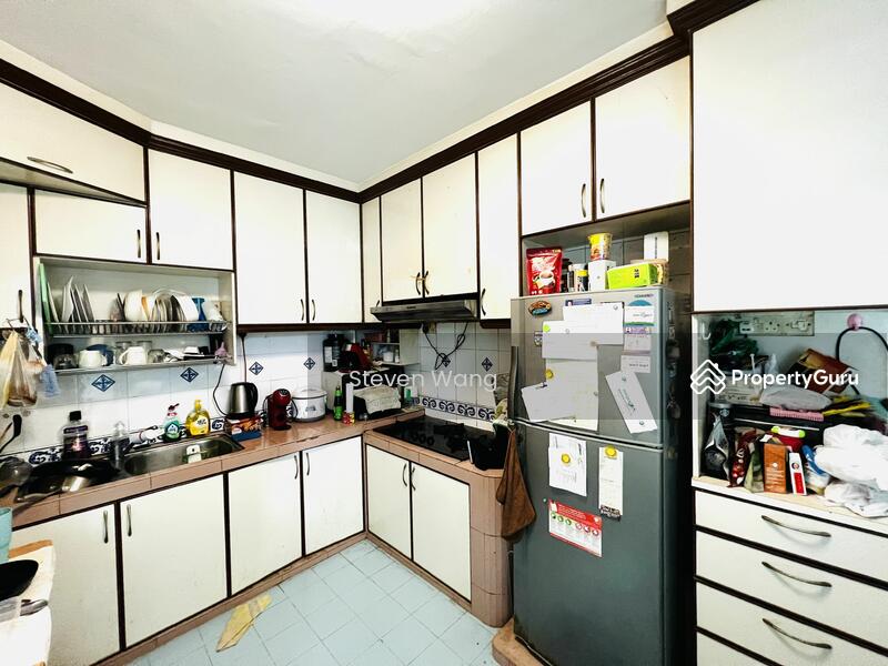 Admiralty Drive photo 4