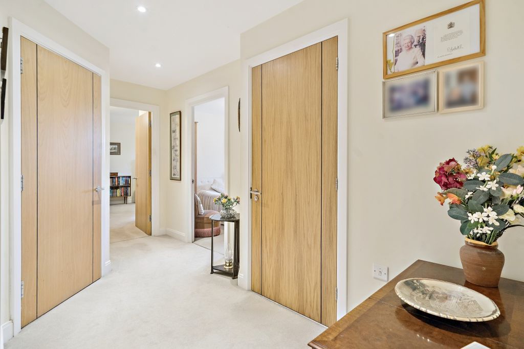 Additional image 15 of 2 bed flat for saleMarlow Road, Bourne End SL8