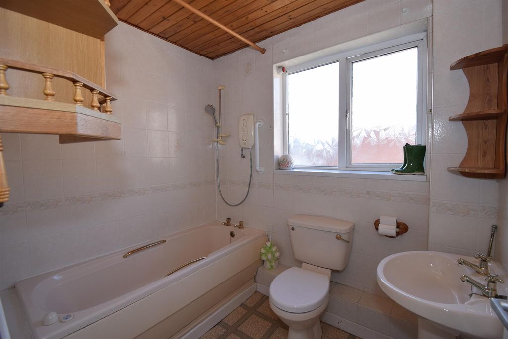 Additional image 4 of 2 bed flat for saleVine Street, South Shields NE33