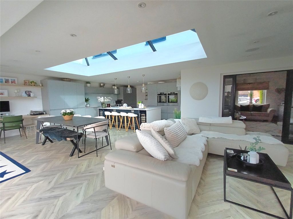 Additional image 7 of 4 bed detached house for saleLarch Close, Newton, Porthcawl CF36