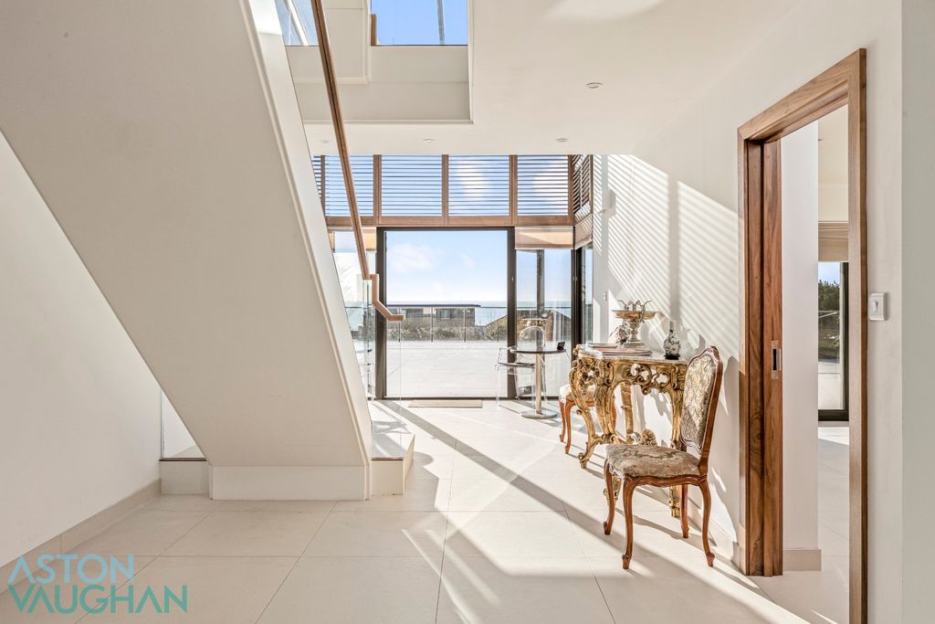 Additional image 9 of 7 bed detached house for saleRoedean Heights BN2