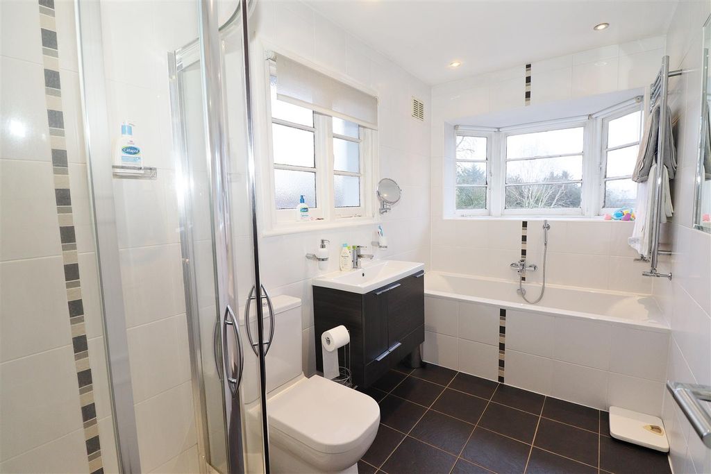 Additional image 29 of 5 bed detached house for saleBarham Avenue, Elstree, Borehamwood WD6