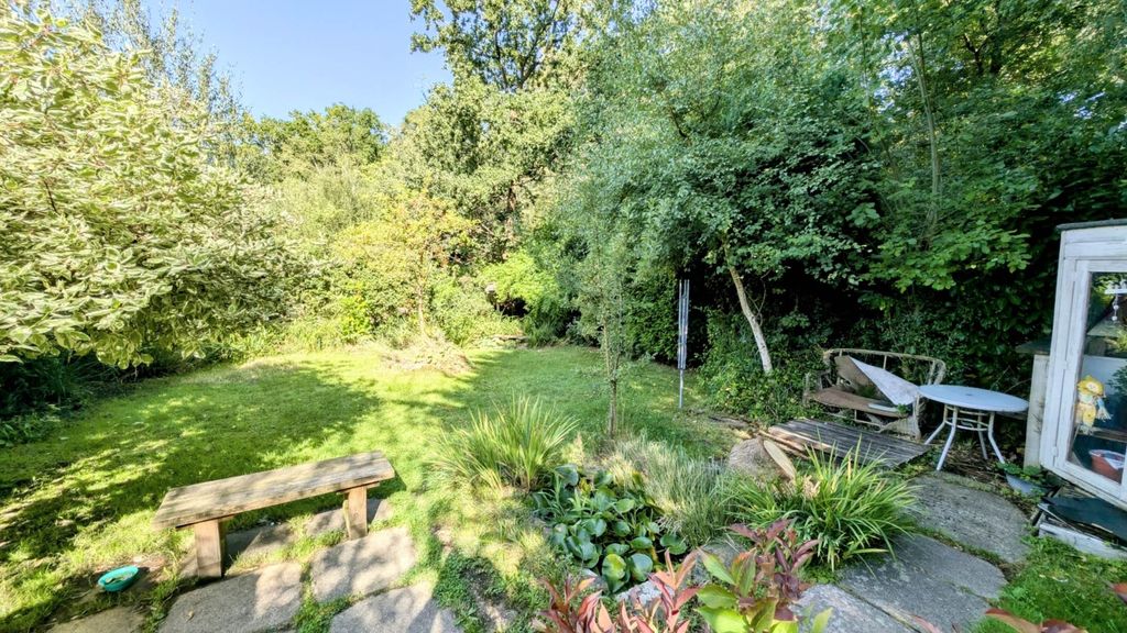 Additional image 10 of 2 bed maisonette for saleSavile Crescent, Bordon, Hampshire GU35