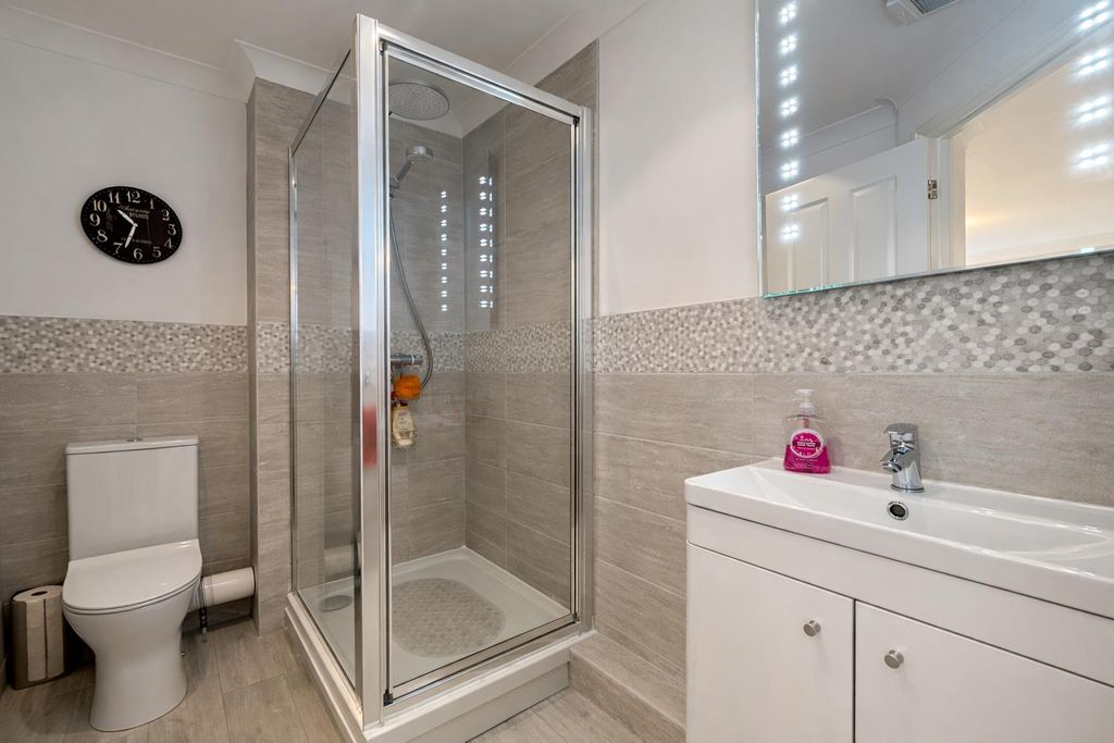 Additional image 10 of 3 bed flat for saleMoorings Reach, Brixham TQ5