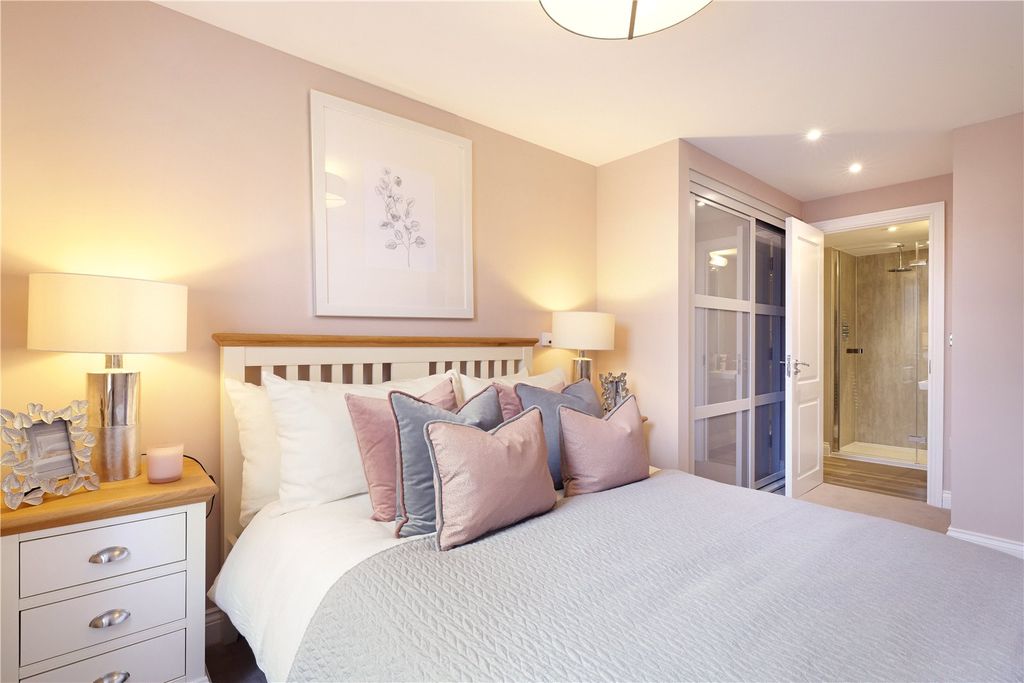 Additional image 10 of 2 bed flat for saleHall Garden, Binfield, Bracknell RG42