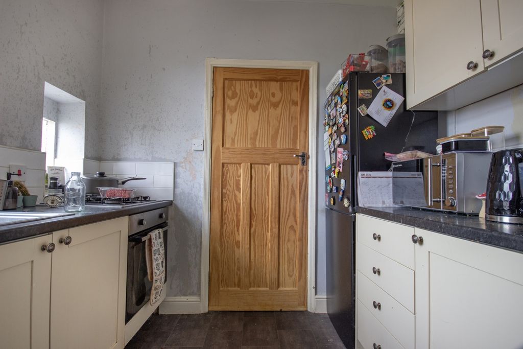 Additional image 5 of 3 bed flat for saleCastleside Road, Newcastle Upon Tyne, Tyne And Wear NE15