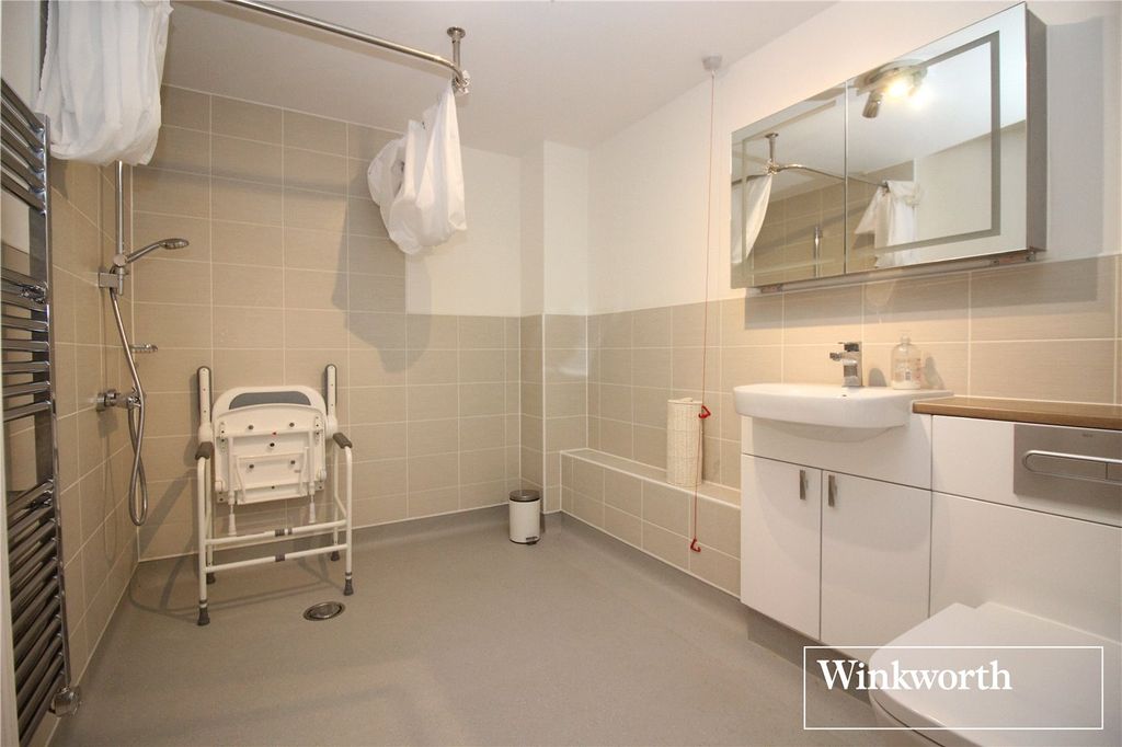 Additional image 9 of 2 bed flat for saleStudio Way, Borehamwood, Hertfordshire WD6