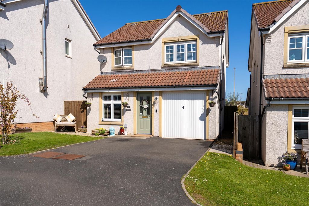 Additional image 22 of 3 bed detached house for sale83 Hallydown Crescent, Eyemouth TD14