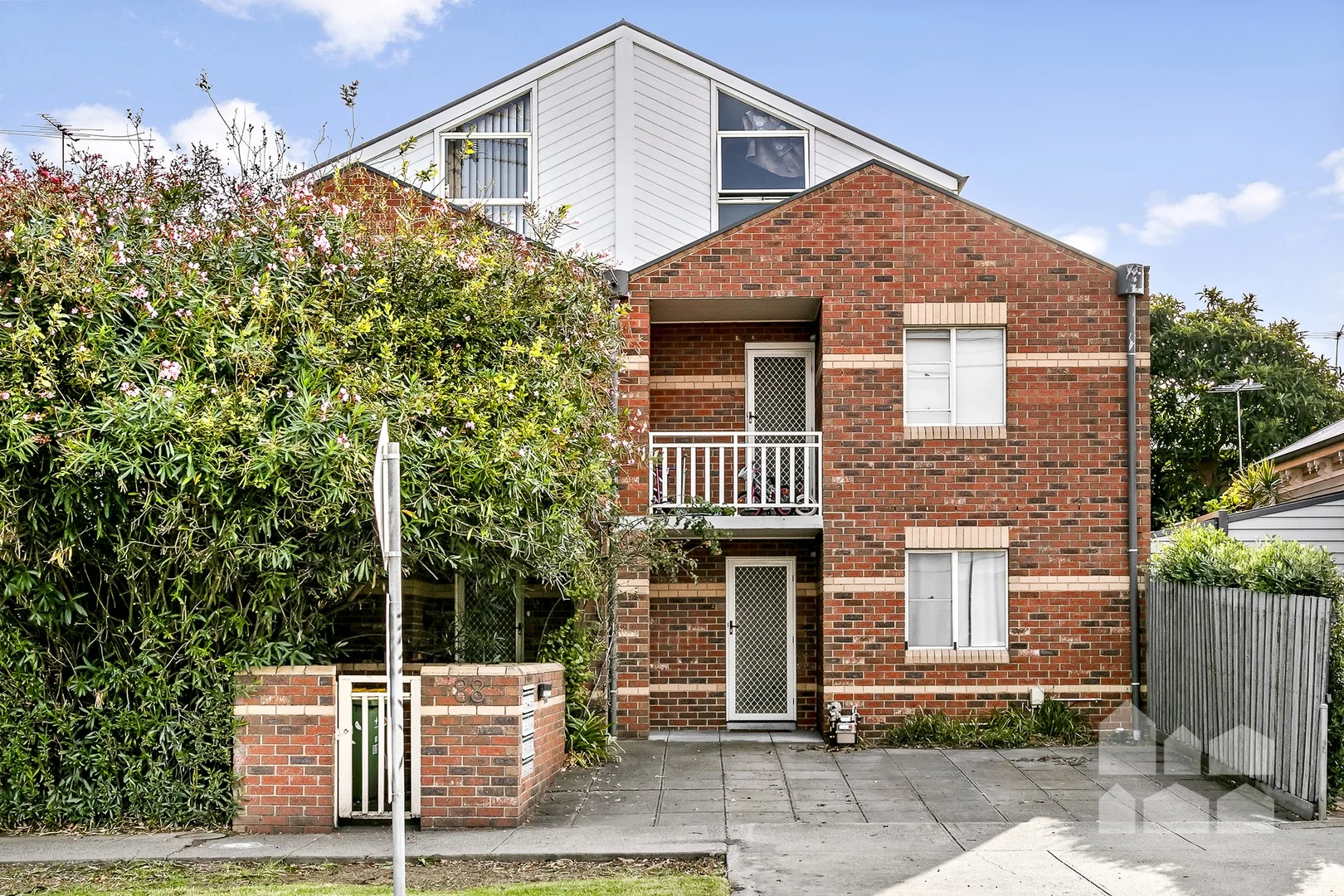 2/88 Albert Street, Seddon VIC 3011