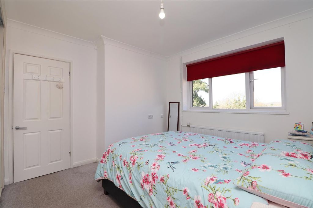 Additional image 14 of 2 bed maisonette for saleCrown Road, Borehamwood WD6