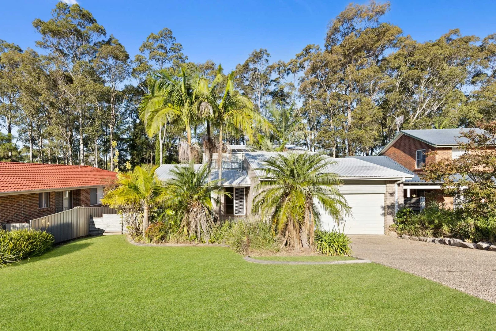 19 Thomas Mitchell Crescent, Sunshine Bay NSW 2536