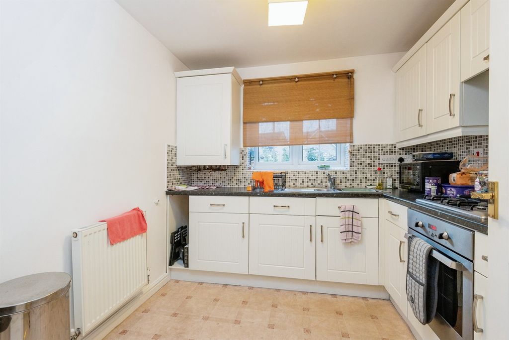 Additional image 2 of 2 bed flat for saleWood View, Deighton, Huddersfield HD2