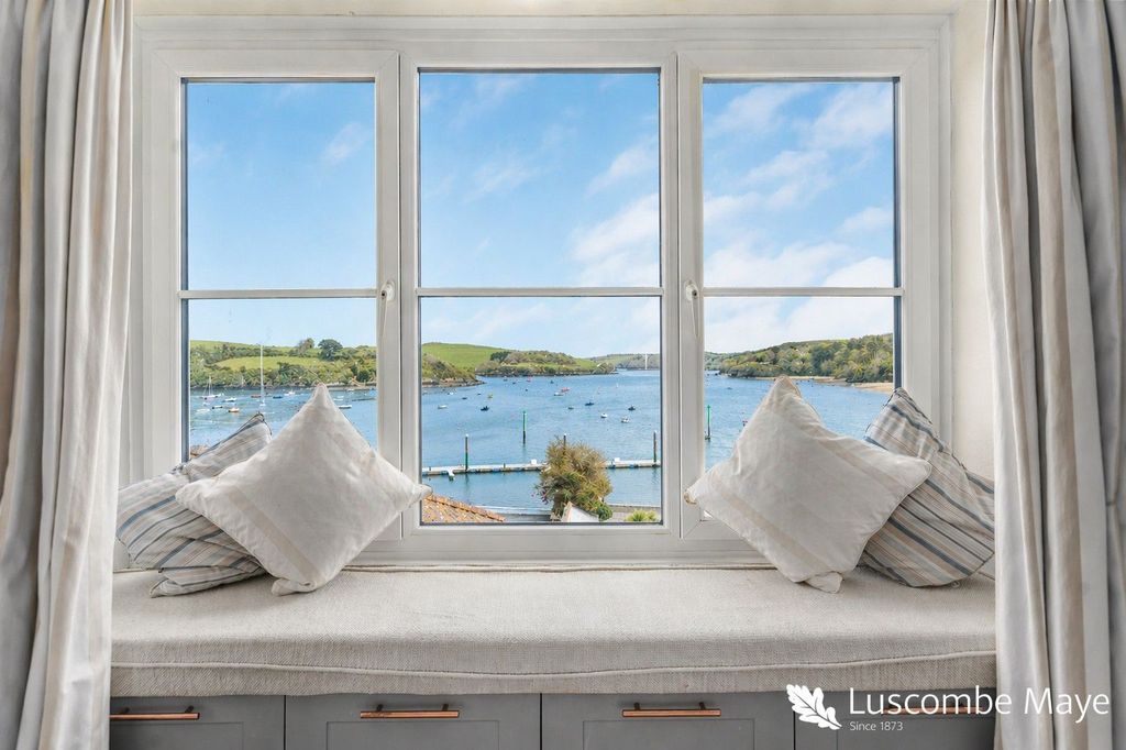 3 bed flat for saleFore Street, Salcombe TQ8