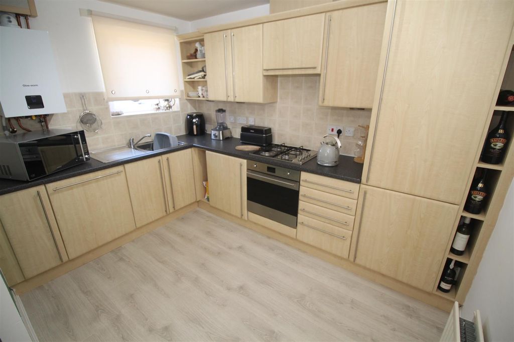 Additional image 4 of 1 bed flat for saleHarbour Square, Inverkip PA16