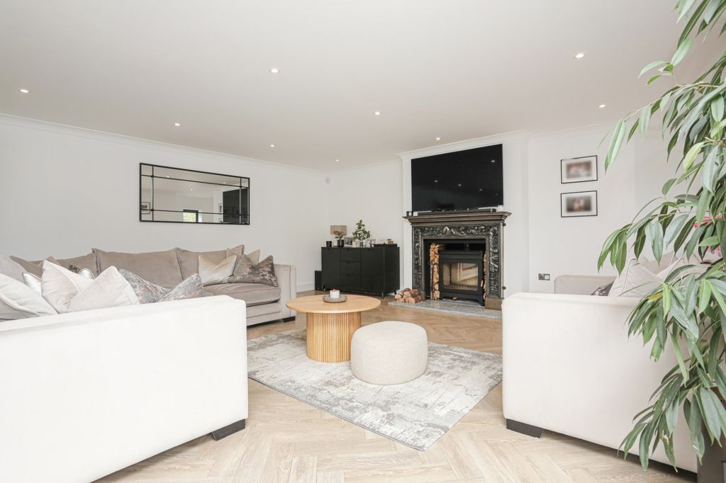 Additional image 3 of 4 bed detached house for saleNorth Foreland Avenue, Broadstairs, Kent CT10