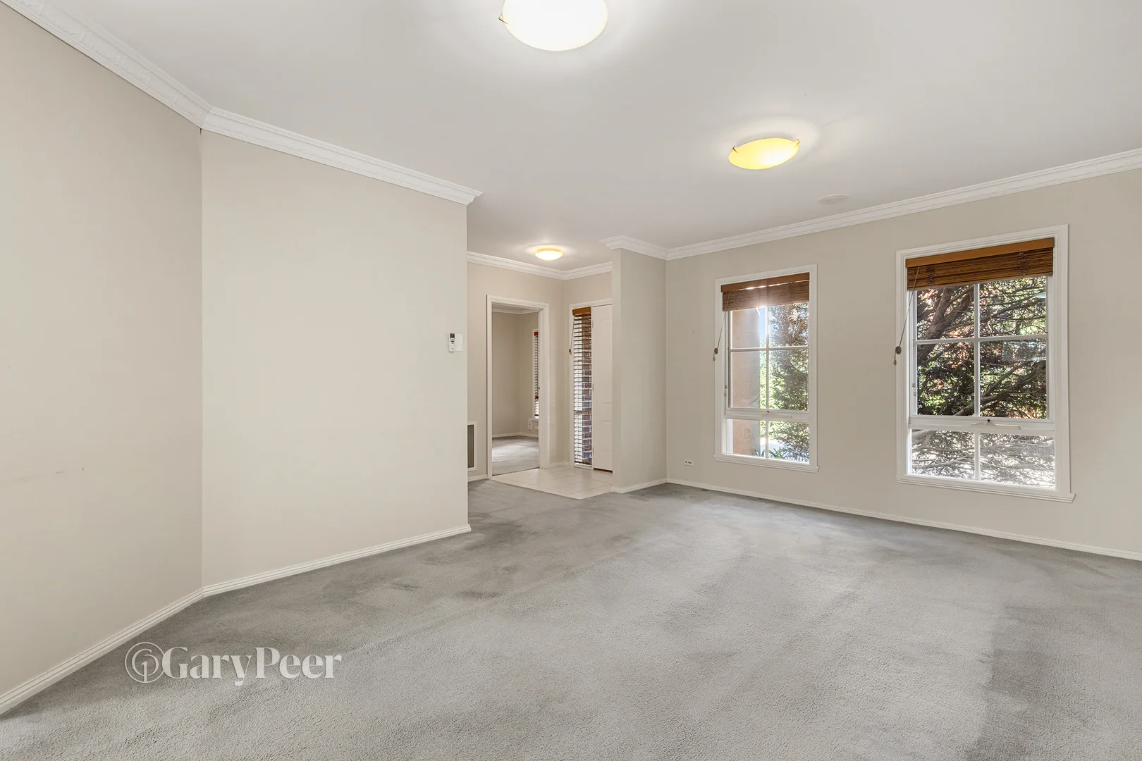 2/17 Rigby Ave, Carnegie VIC 3163 photo 2