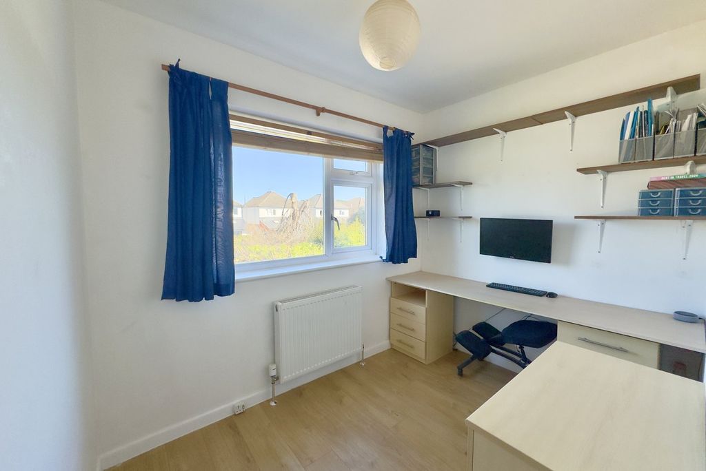 Additional image 7 of 2 bed flat for saleStrouden Avenue, Queens Park, Bournemouth BH8