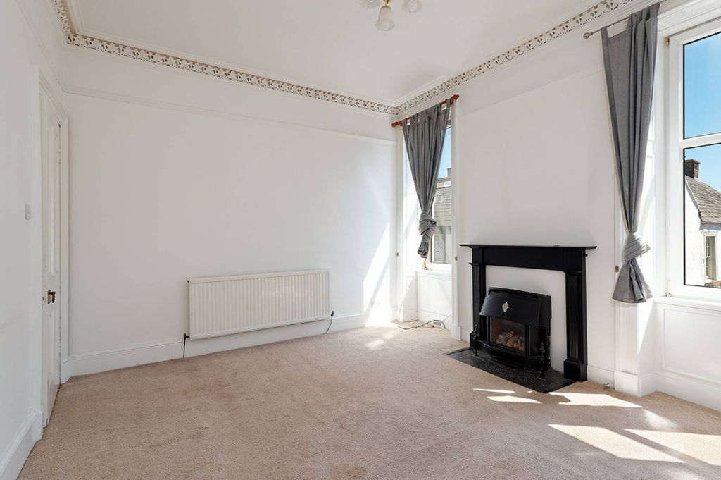 2 bed flat for saleWell Street, Moffat, Dumfries And Galloway DG10
