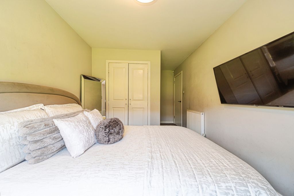 Additional image 8 of 2 bed flat for sale3 Accord Place, Paisley PA2