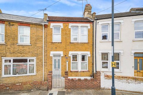 Palmerston Crescent, Plumstead SE18