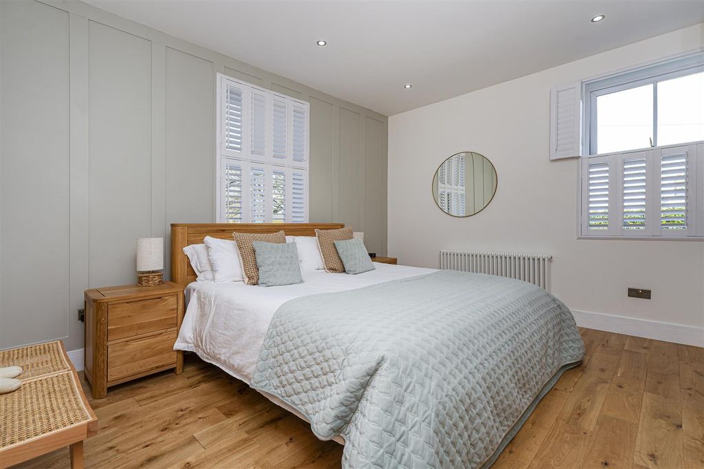 Additional image 8 of 4 bed detached house for saleBeaconsfield Road, Clayton, Bradford BD14