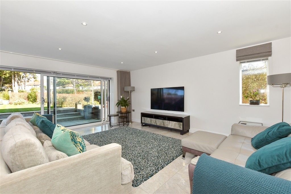 Additional image 5 of 6 bed detached house for saleLindenthorpe Road, Broadstairs, Kent CT10