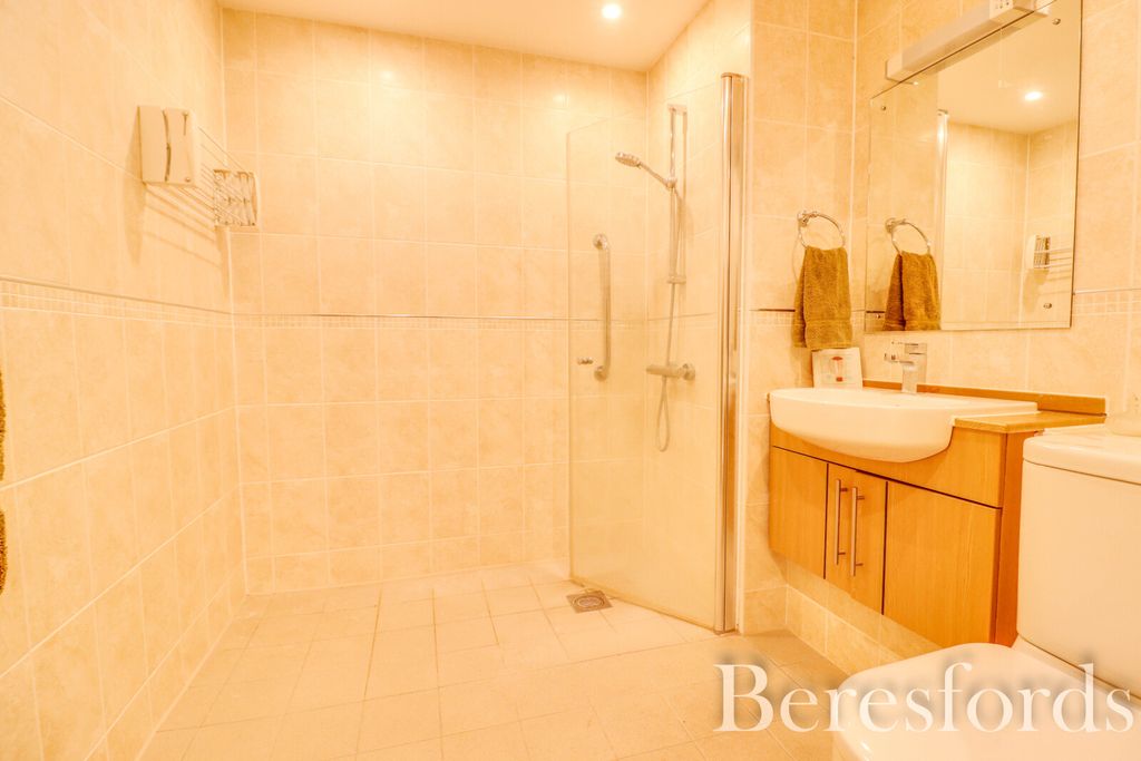 Additional image 8 of 1 bed flat for saleChinnerys Court, Braintree CM7