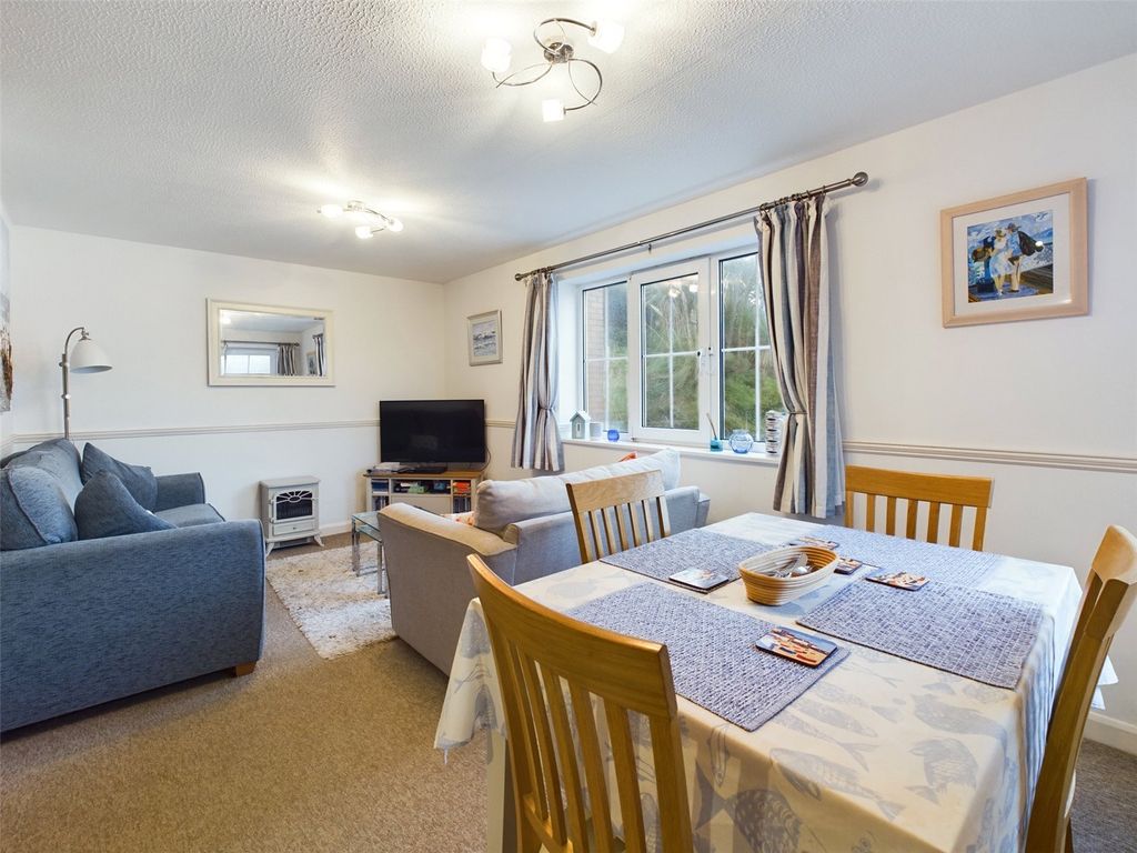 2 bed flat for saleBay View Road, Woolacombe, Devon EX34 photo 4