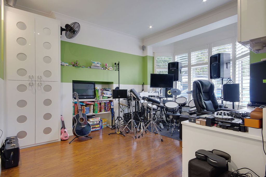 Additional image 15 of 6 bed detached house for salePortchester Road, Bournemouth BH8