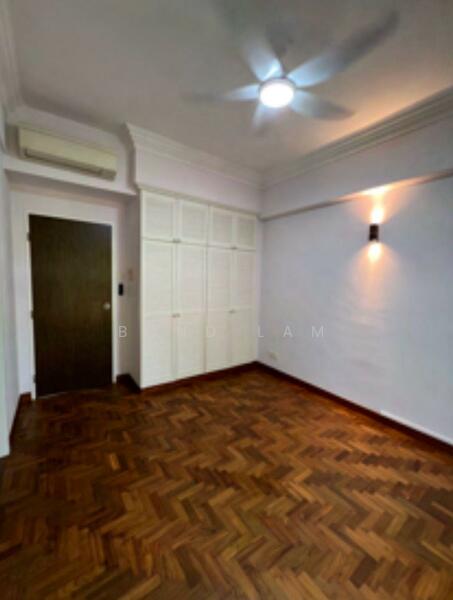 1C Ridley Park photo 2