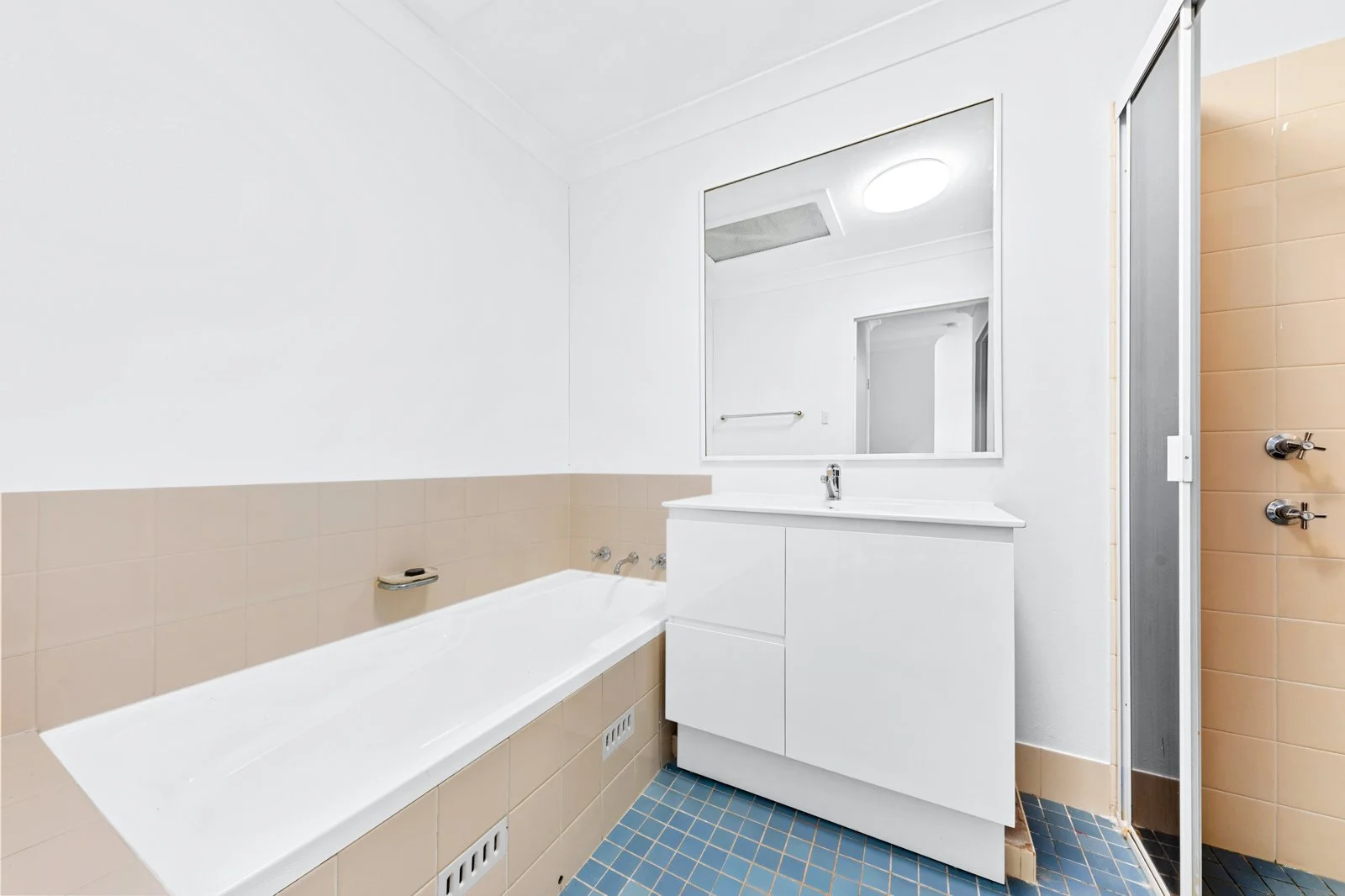 Additional image 8 of 8/3-9A Beach Street, Tennyson Point NSW 2111
