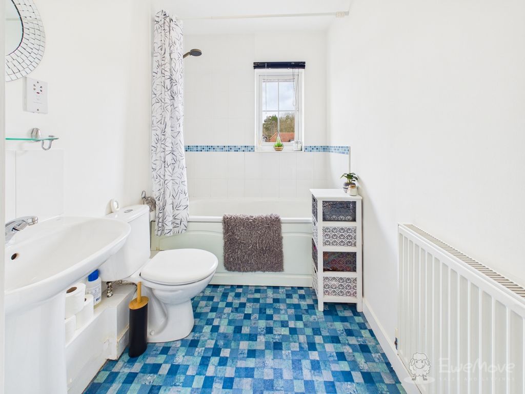 Additional image 8 of 2 bed flat for saleRoyal Drive, Bordon, Hampshire GU35